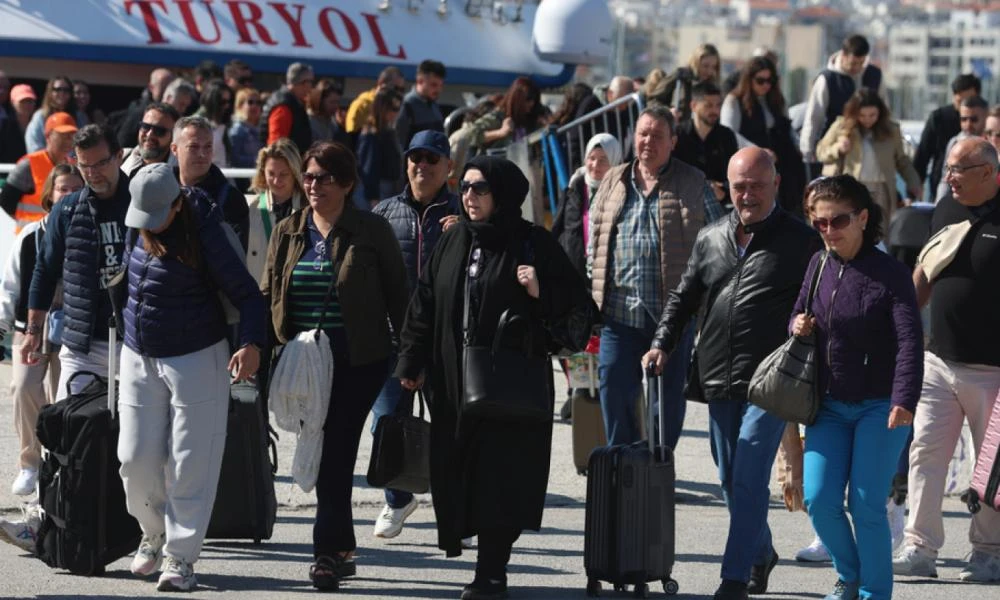 Λέσβος: «Βουλιάζει» από Τούρκους τουρίστες μετά τη visa express - Περίπου 6.000 αναμένονται μέχρι τις 14 Απριλίου
